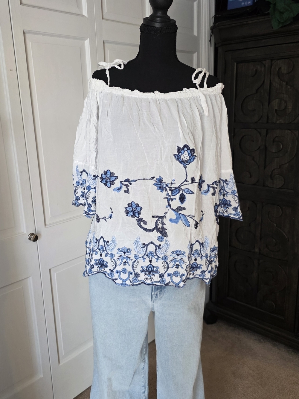 Grand & Greene White Off Shoulder Embroidered Blouse Medium Boho Peasant Top